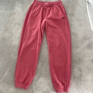 Nike Women's Sportswear Essentials High-Rise Plush Joggers